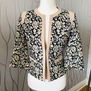 European Design Set Blaser/ Skirt Beige Navy Xs/s